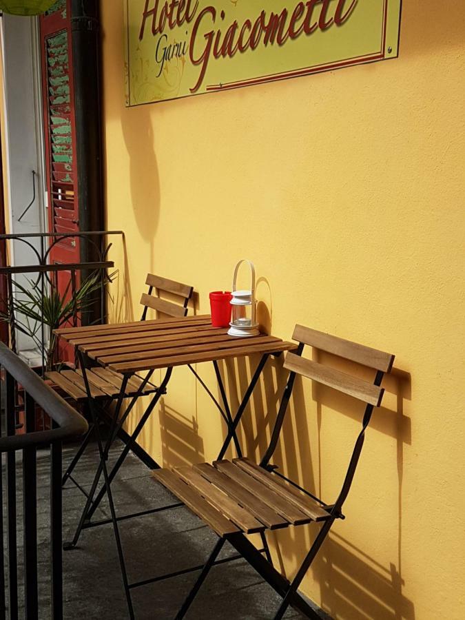 Garni Giacometti Locarno Bagian luar foto